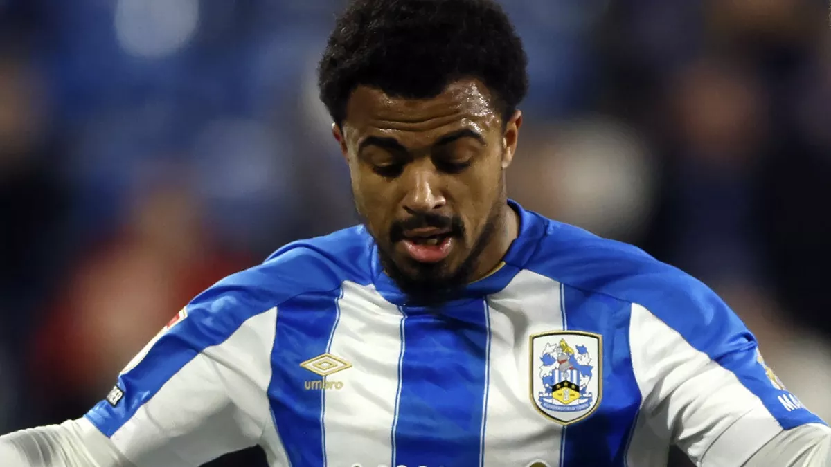 Huddersfield's Josh Koroma scores twice in 4-0 victory over Bolton