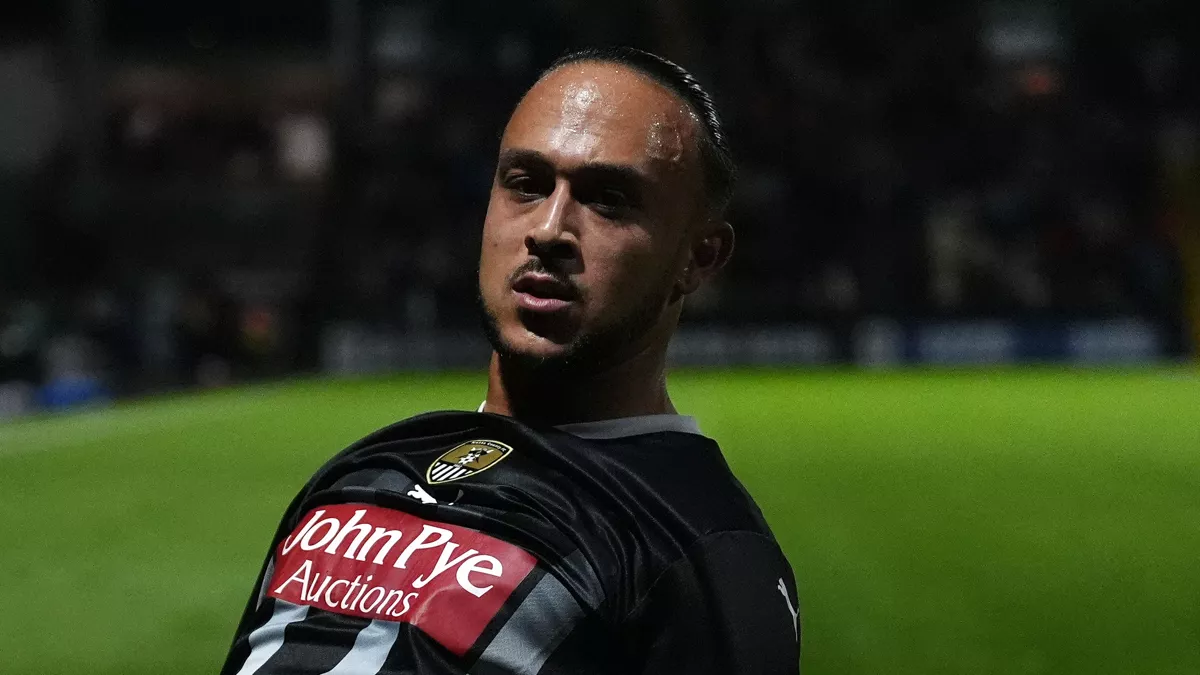 Jodi Jones scores twice as Notts County come from behind to defeat Bromley