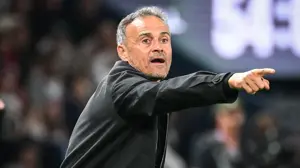 Paris Saint-Germain on the verge of securing advancement in an impressive manner against Seattle Sounders