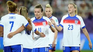 England easily beat Wales to advance to the quarter-finals of Euro 2025