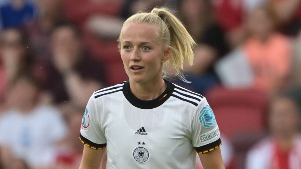 Lea Schuller aims to be a key player for Germany in the upcoming Women's European Championships.